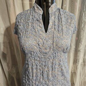 #200 Lane Bryant size 18/20 2X dusty blue & beige lace v-neck top